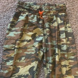 Cami Print Rue 21 Windbreaker Pants